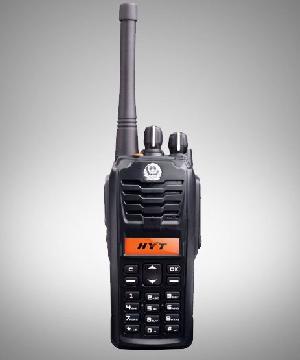 数字集群通信设备与计算机辅助设备 现代通信系统的双翼